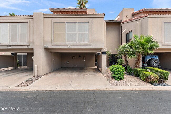 Building Photo - 5621 N 79th St