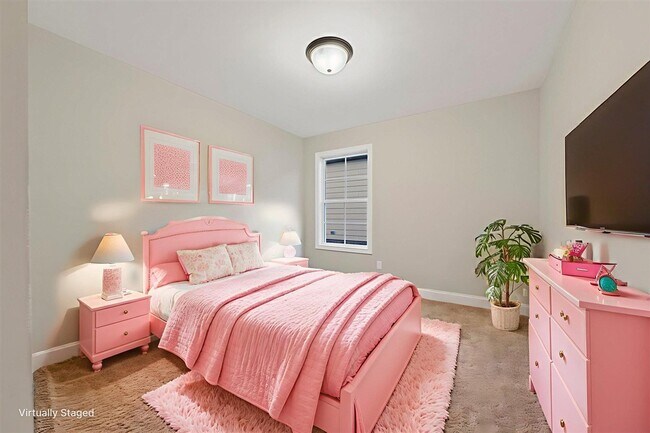 Building Photo - 716 Sheldrake Ln