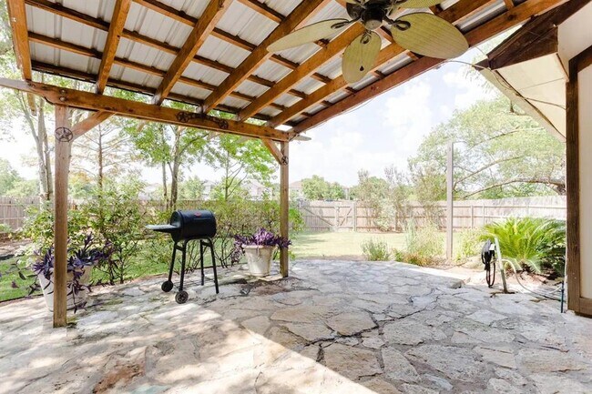 Building Photo - 3137 Lake Cove