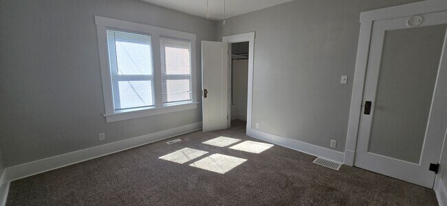 Building Photo - West End Home offering 3 Bedrooms, 1 bath!