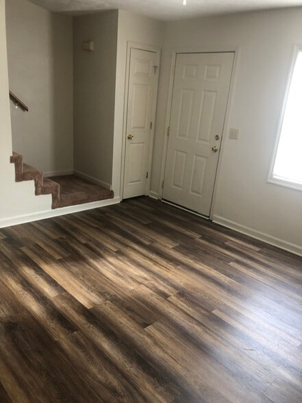 Building Photo - 108 Manna Dr