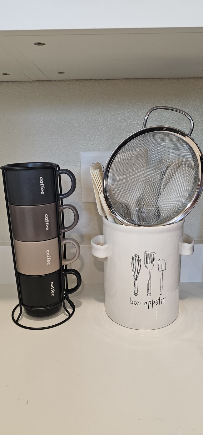 Building Photo - 275 Ipswich St