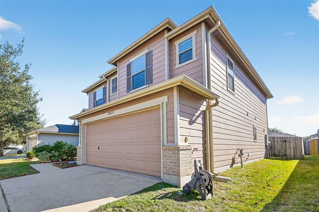 Building Photo - 20631 Tayman Oaks Dr