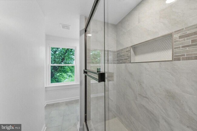 Building Photo - 151 Concert Ln