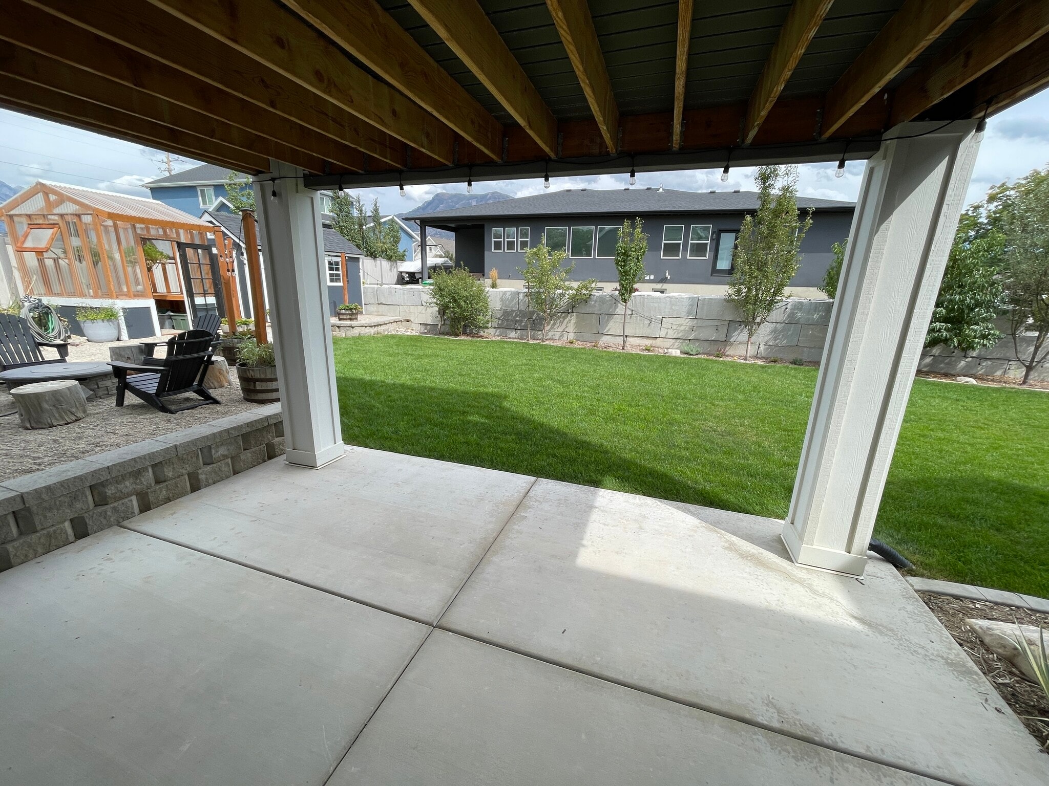 Building Photo - 976 N 200 E