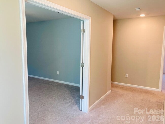 Building Photo - 3242 Treyson Dr