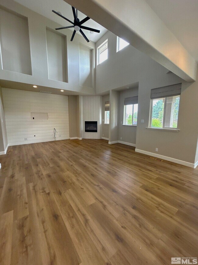Building Photo - 3149 Gladiola Ct