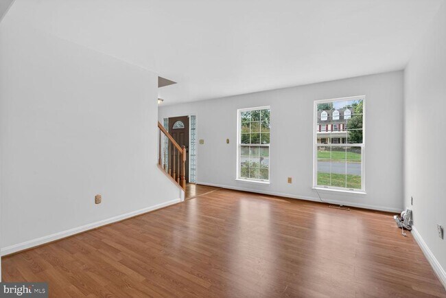 Building Photo - 10545 Winged Elm Cir