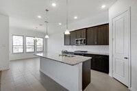 Building Photo - 4732 Mission Ct