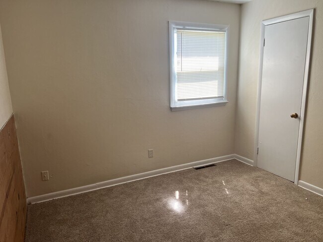 Building Photo - 718 Powhatan Pkwy