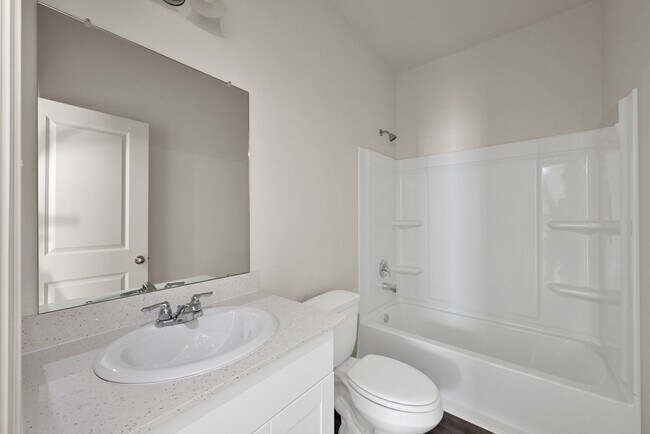 Building Photo - For Lease | 3 Bed, 2 Bath | 1,412 Sq Ft | Chapel Run community|