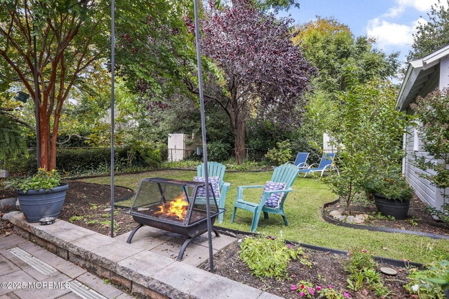 Building Photo - 50 Waverly Pl