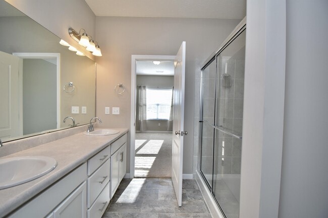 Building Photo - 1601 Ashbury Ct