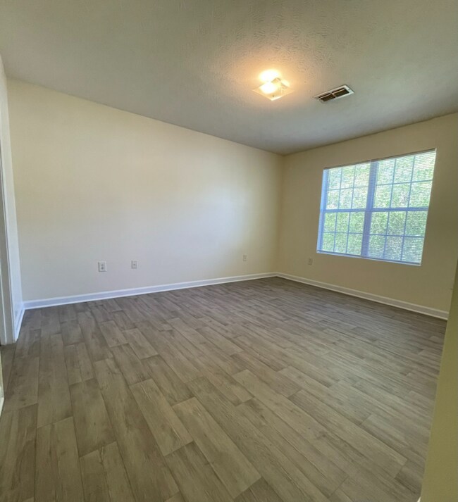 Building Photo - 209 Wilson Mill Dr