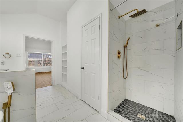 Building Photo - 5919 Vista Glen Ln