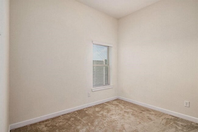 Building Photo - 8703 Seguin Cove Ln