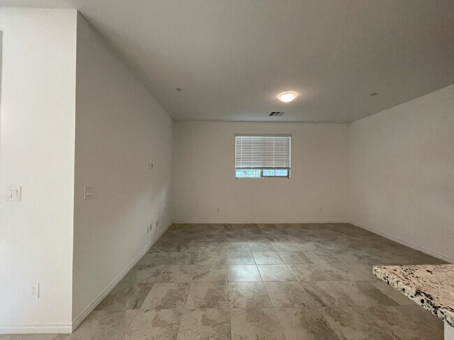 Building Photo - GATED 3 BED 2.5 BATH 2 CAR GARAGE + LOFT IN NORTH LAS VEGAS