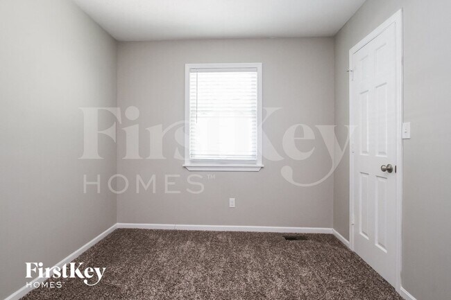 Building Photo - 6919 Bannock Ct