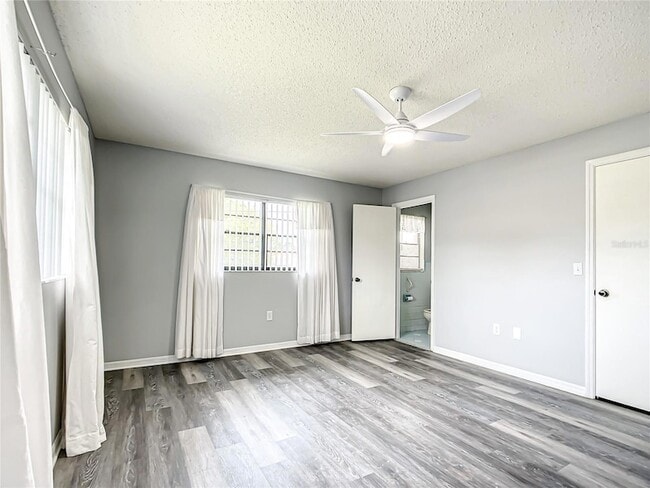 Building Photo - 5576 W Pine Cir