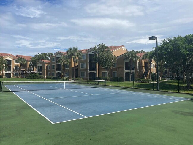 Building Photo - 8070 N Nob Hill Rd