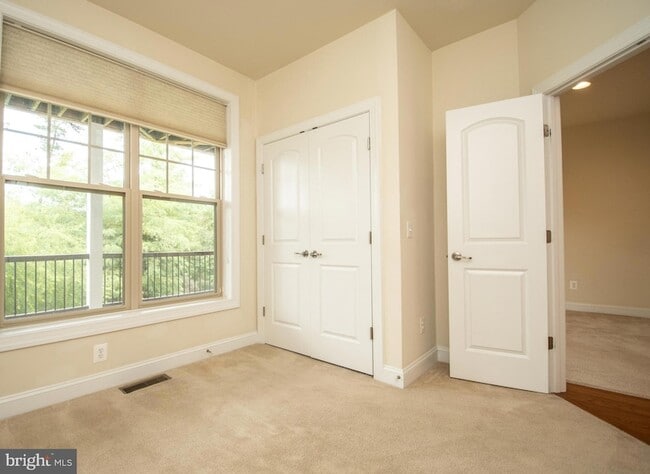 Building Photo - 22199 Falling Terrace