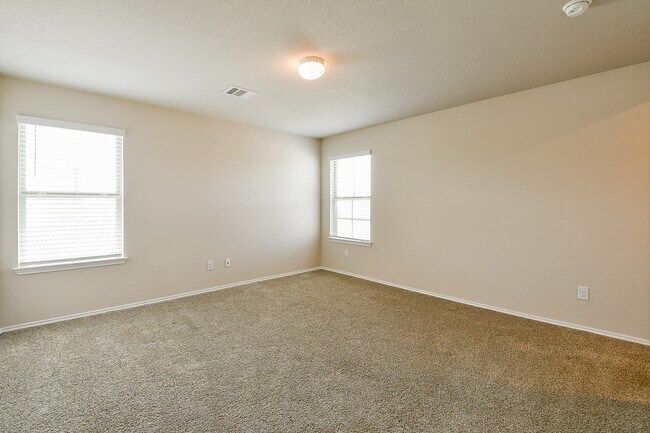 Building Photo - 16744 Lonely Pines Dr