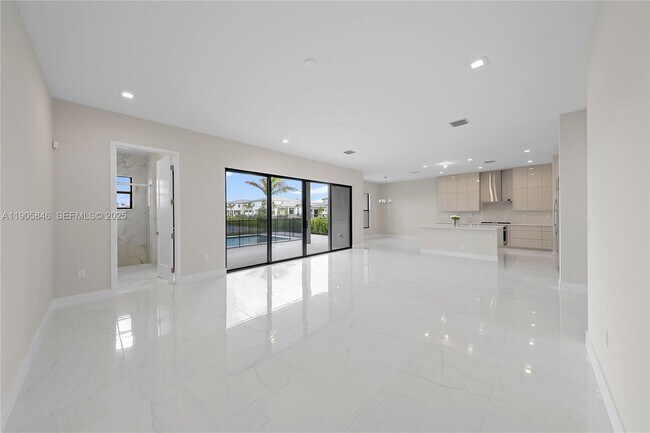 Building Photo - 20422 Southernwood Ave