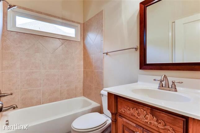 Building Photo - 5 br, 4 bath House - 1073 Lakebend Drive