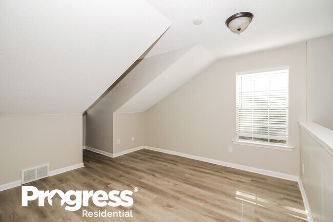 Building Photo - 12600 Hunters Forest Cove
