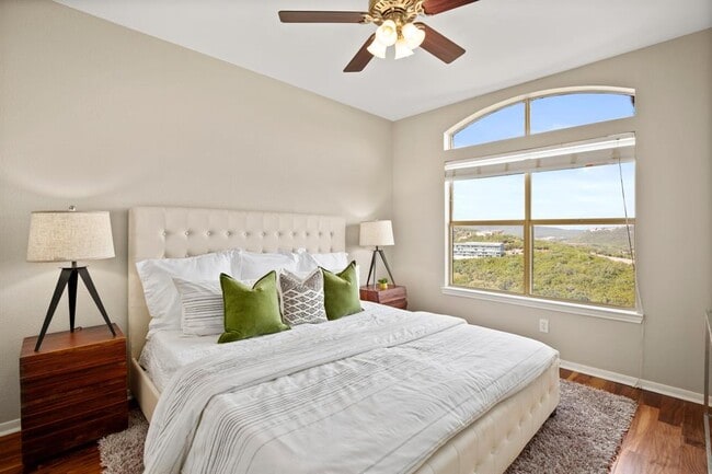 Building Photo - 6000-5 Shepherd Mountain Cove