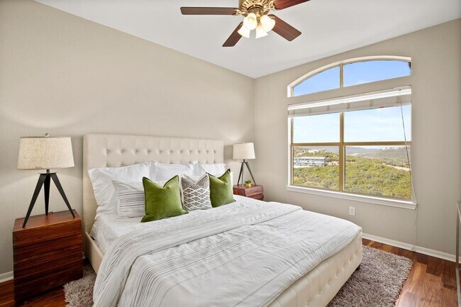 Building Photo - 6000 Shepherd Mountain Cove