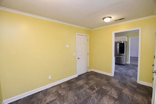 Building Photo - 2605 Turningleaf Ln