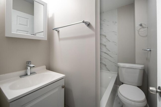 Building Photo - 53 Main St