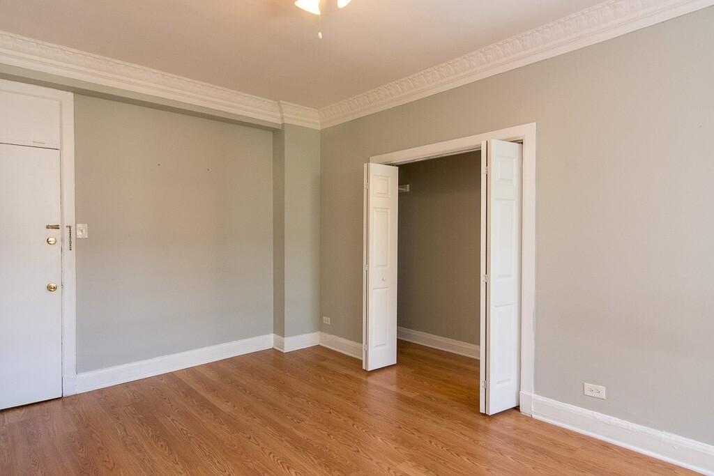 Building Photo - 3824 N Fremont