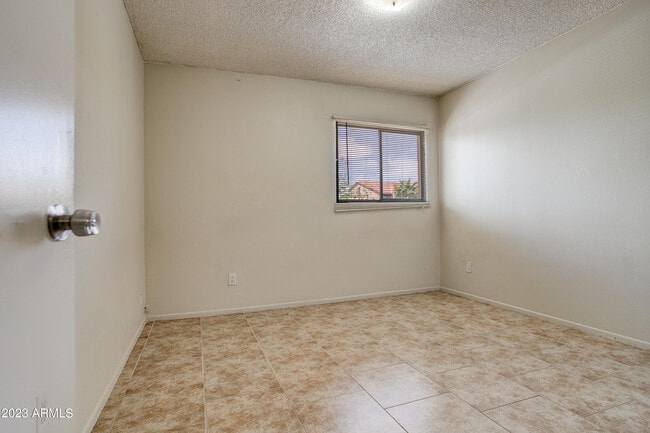 Building Photo - 7850 E Glenrosa Ave