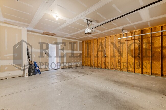 Building Photo - 3411 E Aster St