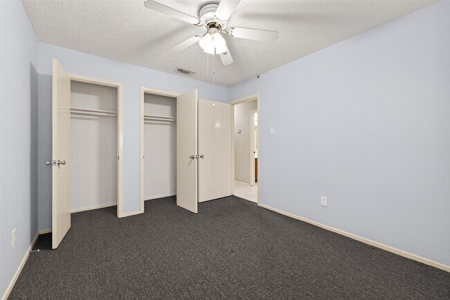 Building Photo - 6630 Harpers Dr