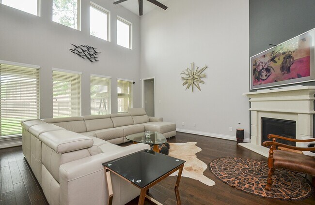 Building Photo - 16835 Fowler Pines Dr