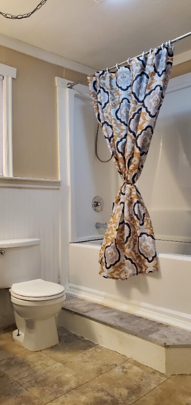 Building Photo - 100 Skyview Dr