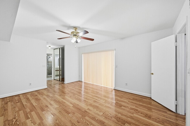 Building Photo - 8337 N Coral Cir