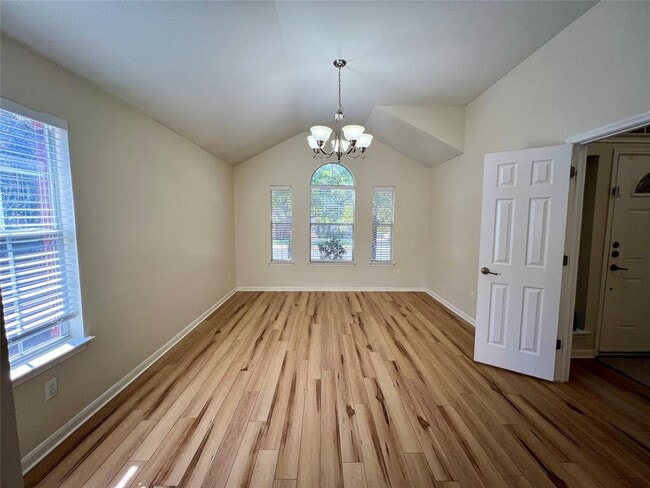 Building Photo - 4511 Western Lake Dr