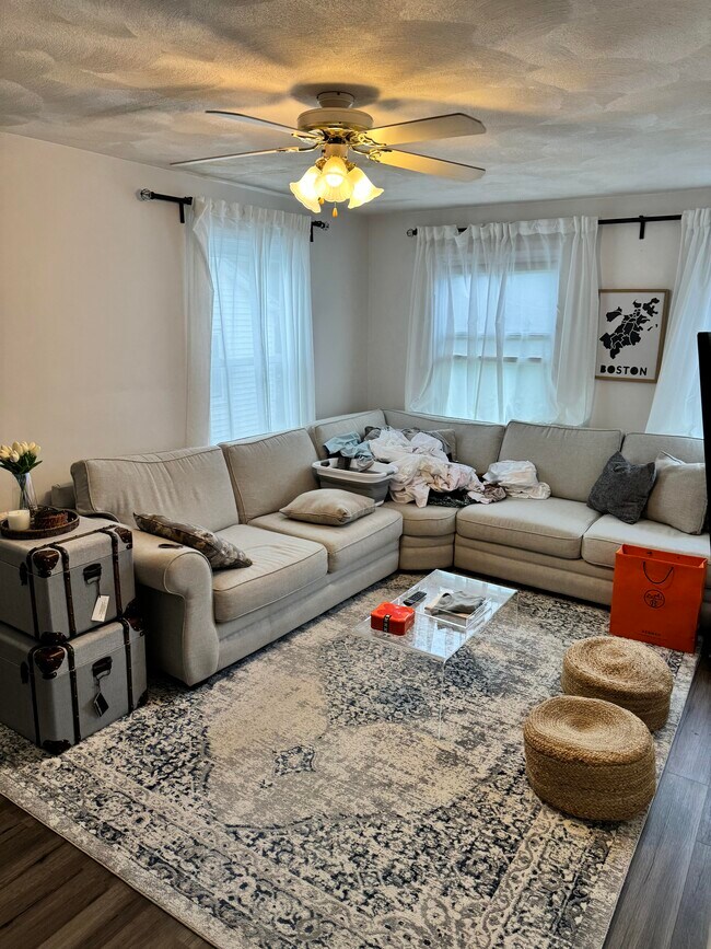 Building Photo - 95 Cherry St