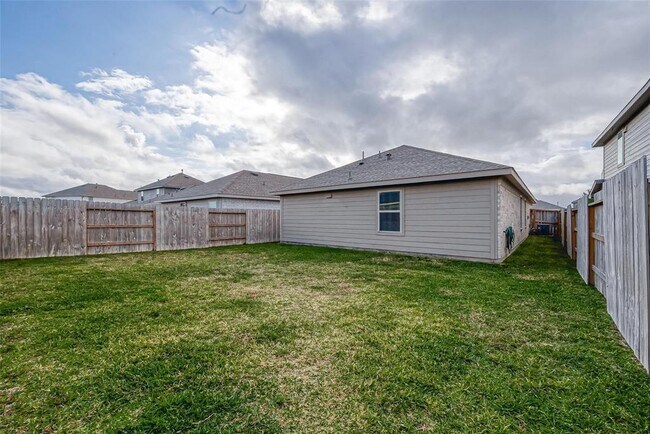 Building Photo - 26818 Wilderye Cv Ln