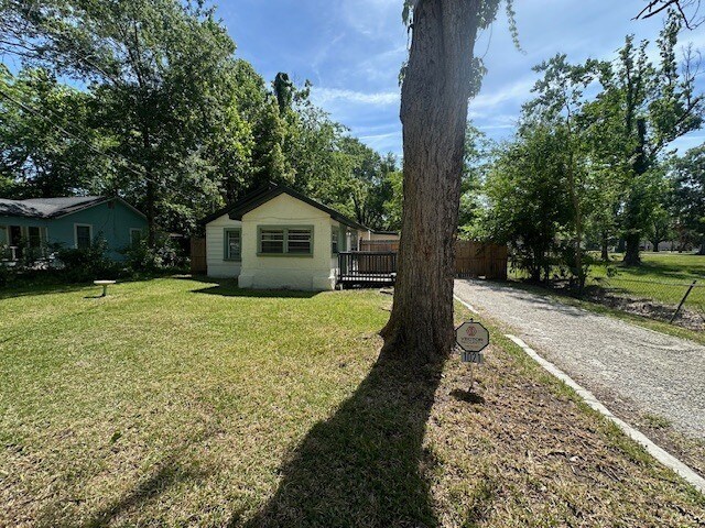 Building Photo - Renovated 3 Bedroom Home Near Riverside And Avondale