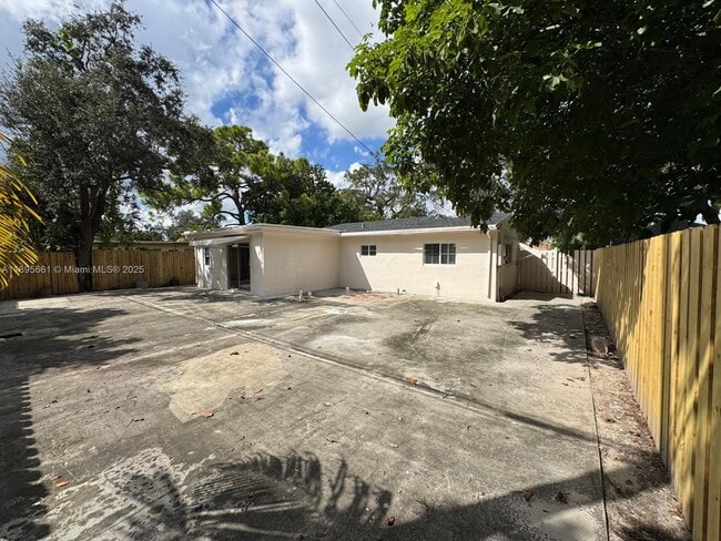 Building Photo - 6148 Mayo St
