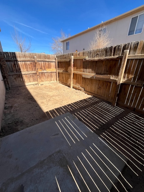 Building Photo - 1009 Walnut Dr