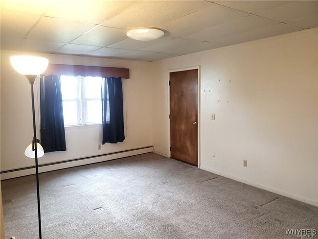 Building Photo - 10 Washington St