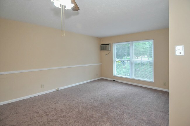 Building Photo - 2514 Frankfort Ave