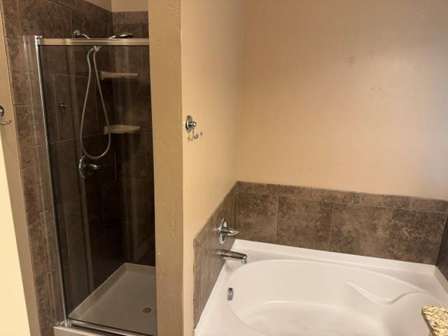 Building Photo - 2124 SW 140th St