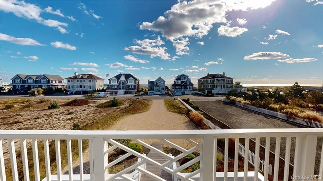 Building Photo - 750 Dune Rd